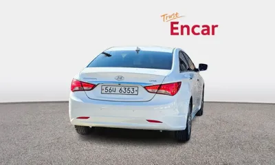 Hyundai Sonata 2013, 183283 км, за 2980.13 USD