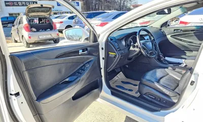 Hyundai Sonata 2013, 183283 км, за 2980.13 USD - фото 10