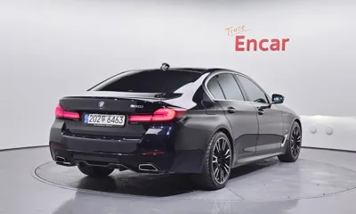 BMW 5-Series 2022, 72036 км, за 24039.72 USD