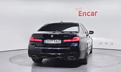 BMW 5-Series 2022, 72036 км, за 24039.72 USD