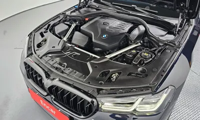 BMW 5-Series 2022, 72036 км, за 24039.72 USD - фото 6
