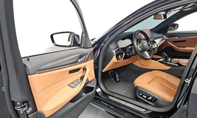BMW 5-Series 2022, 72036 км, за 24039.72 USD - фото 10