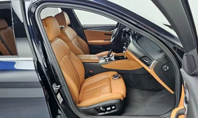 BMW 5-Series 2022, 72036 км, за 24039.72 USD - фото 12