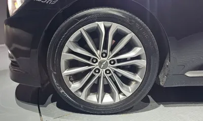 Hyundai Genesis 2014, 150958 км, за 6892.48 USD