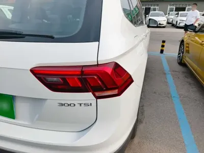 Volkswagen Tiguan L 2024, 81900 км, за 14213.97 USD - фото 8