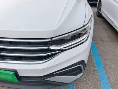 Volkswagen Tiguan L 2024, 81900 км, за 14213.97 USD - фото 24