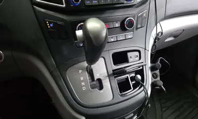 Hyundai Starex 2017, 80648 км, за 7296.42 USD - фото 9