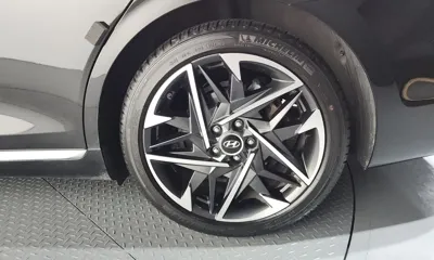 Hyundai Grandeur 2022, 77794 км, за 15606.31 USD