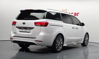 Kia Canival 2015, 166162 км, за 4923.2 USD