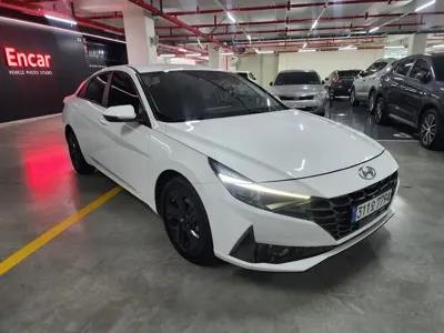 Hyundai Avante 2022, 146275 км, за 7748.91 USD