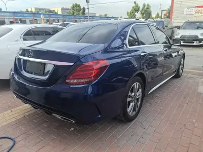 Mercedes-Benz C-Class 2018, 109000 км, за 14292.23 USD