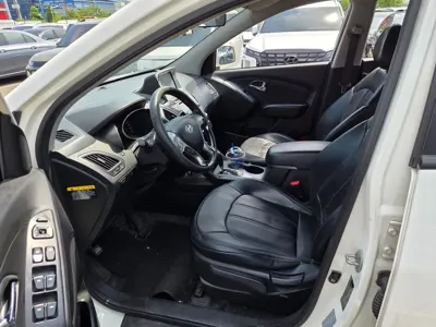 Hyundai Tucson 2011, 167808 км, за 2337.7 USD