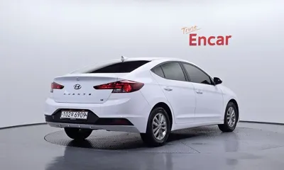 Hyundai Avante 2020, 61303 км, за 8775.92 USD