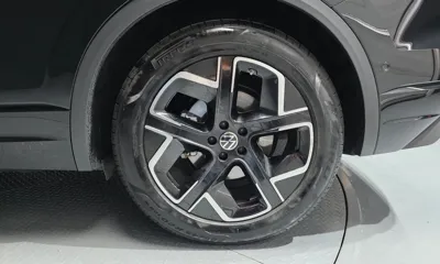 Volkswagen Touareg 2024, 27025 км, за 49511.43 USD - фото 21