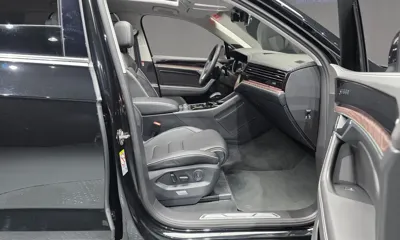 Volkswagen Touareg 2024, 27025 км, за 49511.43 USD - фото 26
