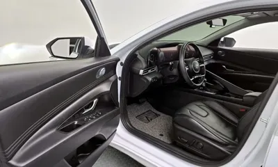 Hyundai Avante 2023, 59239 км, за 13335.95 USD - фото 10