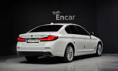 BMW 5-Series 2023, 21179 км, за 32185.4 USD