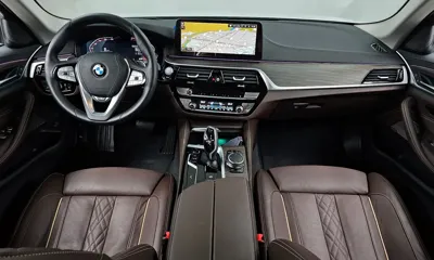 BMW 5-Series 2023, 21179 км, за 32185.4 USD - фото 7