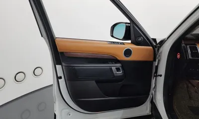 Land Rover Discovery 2018, 105150 км, за 21202.57 USD - фото 24