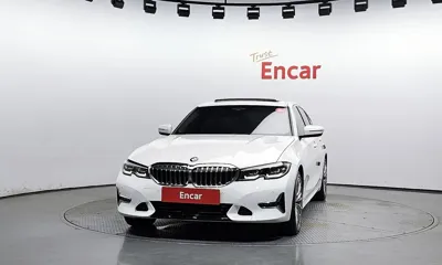 BMW 3-Series 2021, 105870 км, за 18326.32 USD
