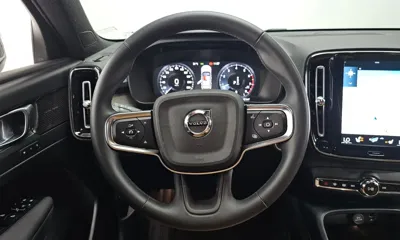 Volvo XC40 2022, 60352 км, за 19824.18 USD - фото 13