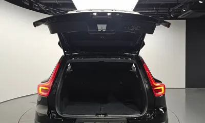 Volvo XC40 2022, 60352 км, за 19824.18 USD - фото 20