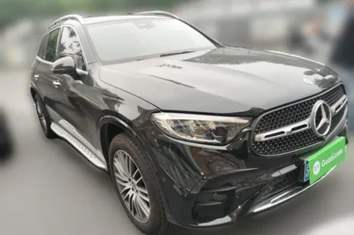 Mercedes-Benz GLC 2025, 17100 км, за 56086 USD