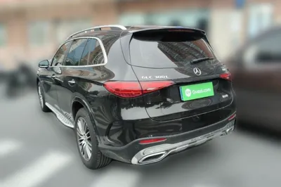 Mercedes-Benz GLC 2025, 17100 км, за 56086 USD