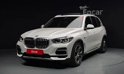 BMW X5 · 2023 год