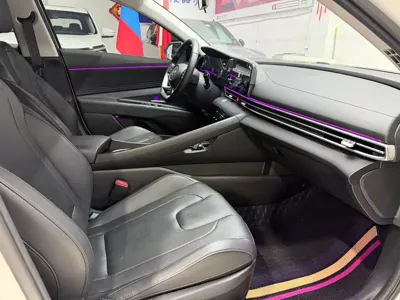 Hyundai Elantra 2023, 17000 км, за 13654.83 USD - фото 20