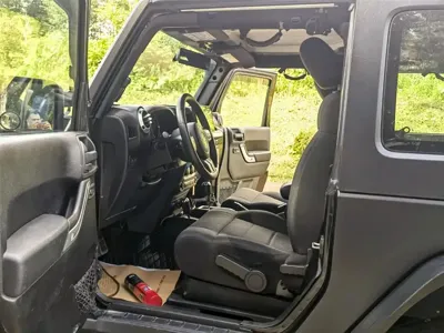 Jeep Wrangler 2011, 100000 км, за 10299.63 USD - фото 9
