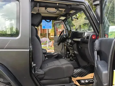 Jeep Wrangler 2011, 100000 км, за 10299.63 USD - фото 10