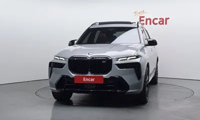 BMW X7 2025, 6984 км, за 97719.92 USD