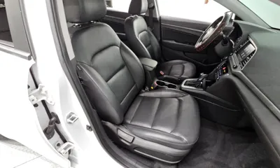 Hyundai Avante 2018, 28951 км, за 8456.94 USD - фото 19