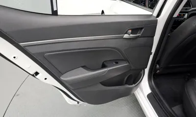 Hyundai Avante 2018, 28951 км, за 8456.94 USD - фото 25