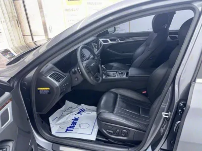 Hyundai Genesis 2016, 223594 км, за 5827.81 USD