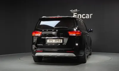 Kia Canival 2018, 91825 км, за 9386.57 USD