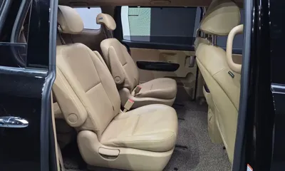 Kia Canival 2018, 91825 км, за 9321.26 USD - фото 12