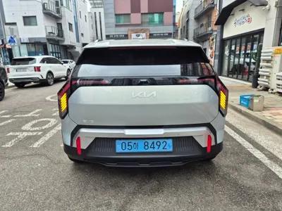 Kia EV3 2025, 2483 км, за 16212.7 USD