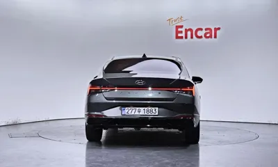 Hyundai Avante 2023, 15834 км, за 12890.01 USD
