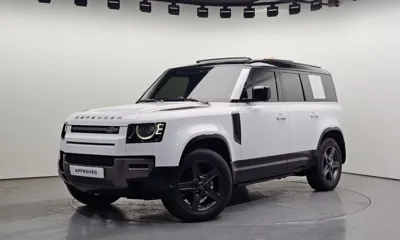 Land Rover Defender · 2025 год