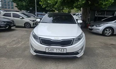 Kia K5 2012, 183509 км, за 2379.25 USD