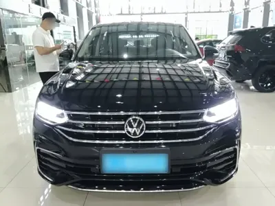 Volkswagen Tiguan L 2022, 39400 км, за 17024.39 USD