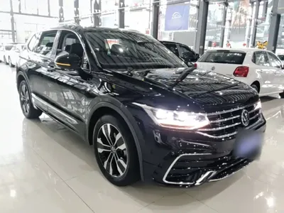 Volkswagen Tiguan L 2022, 39400 км, за 17024.39 USD