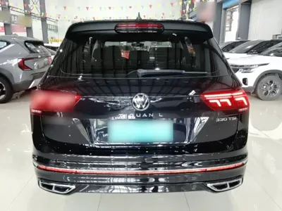 Volkswagen Tiguan L 2022, 39400 км, за 17024.39 USD - фото 6