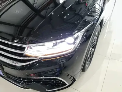 Volkswagen Tiguan L 2022, 39400 км, за 17024.39 USD - фото 24