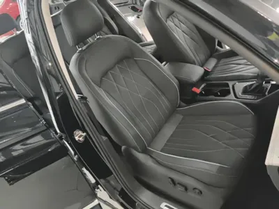 Volkswagen Tiguan L 2022, 39400 км, за 17024.39 USD - фото 25