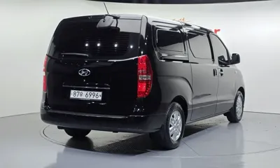 Hyundai Starex 2019, 131365 км, за 8400.07 USD
