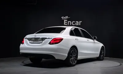 Mercedes-Benz C-Class 2019, 52840 км, за 14267.11 USD