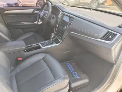 Roewe RX5 2018, 70000 км, за 4679.13 USD - фото 9